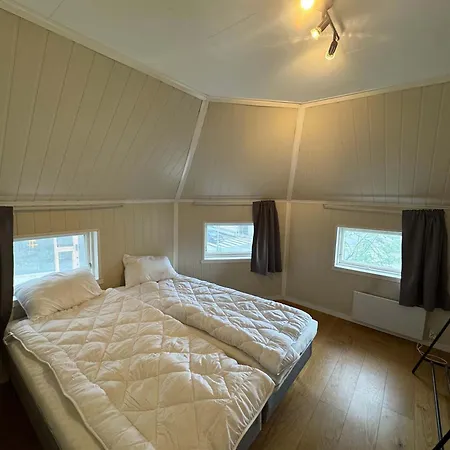 Heimby B13 - 80sqm Heart Of Center Lejlighed *
